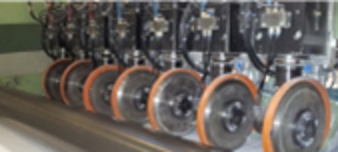 Exact cutting size machine for tissue jumbo roll